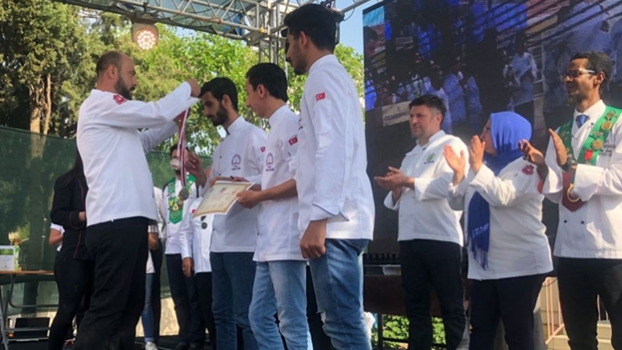 Devrek MYO başarıdan başarıya imzalar atıyor 