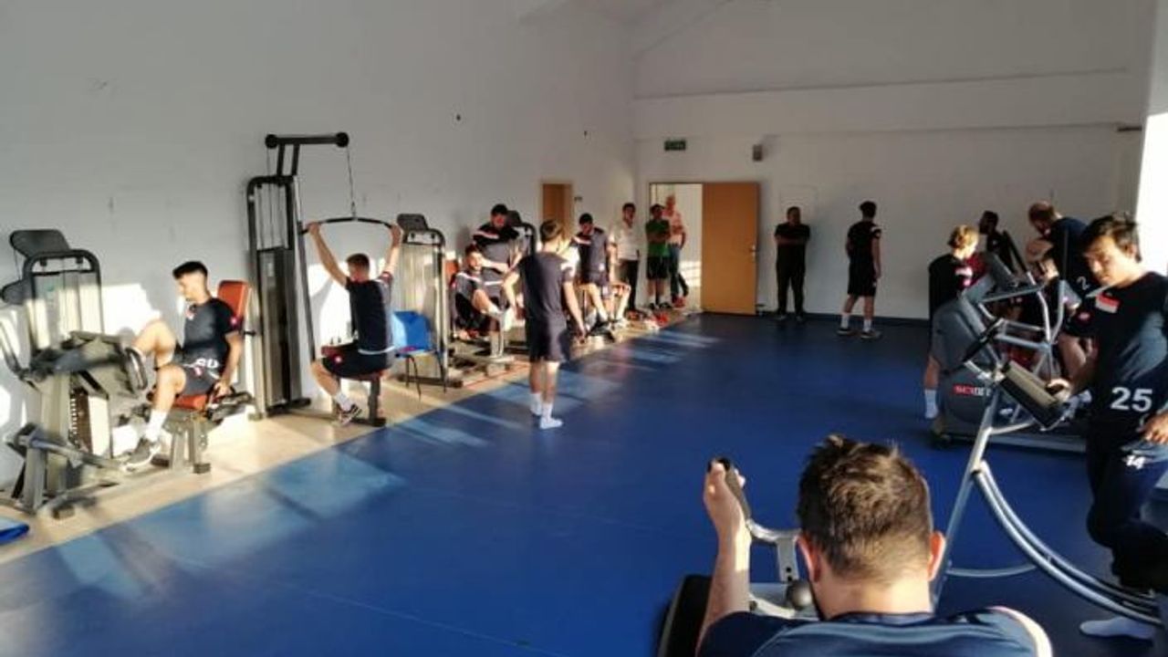 DEVREK ŞEHİR STADYUMUNA MODERN SPOR SALONU