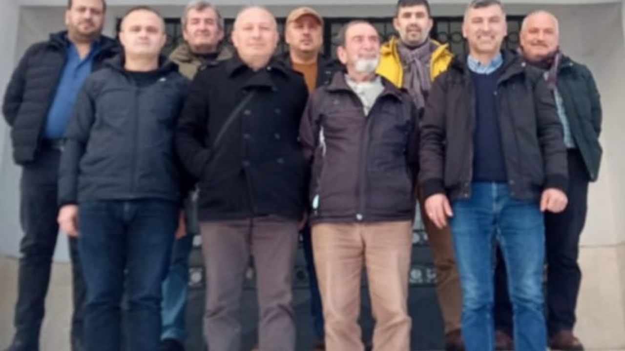 Karadonspor'da Ali Kemal Ofluoğlu güven tazeledi