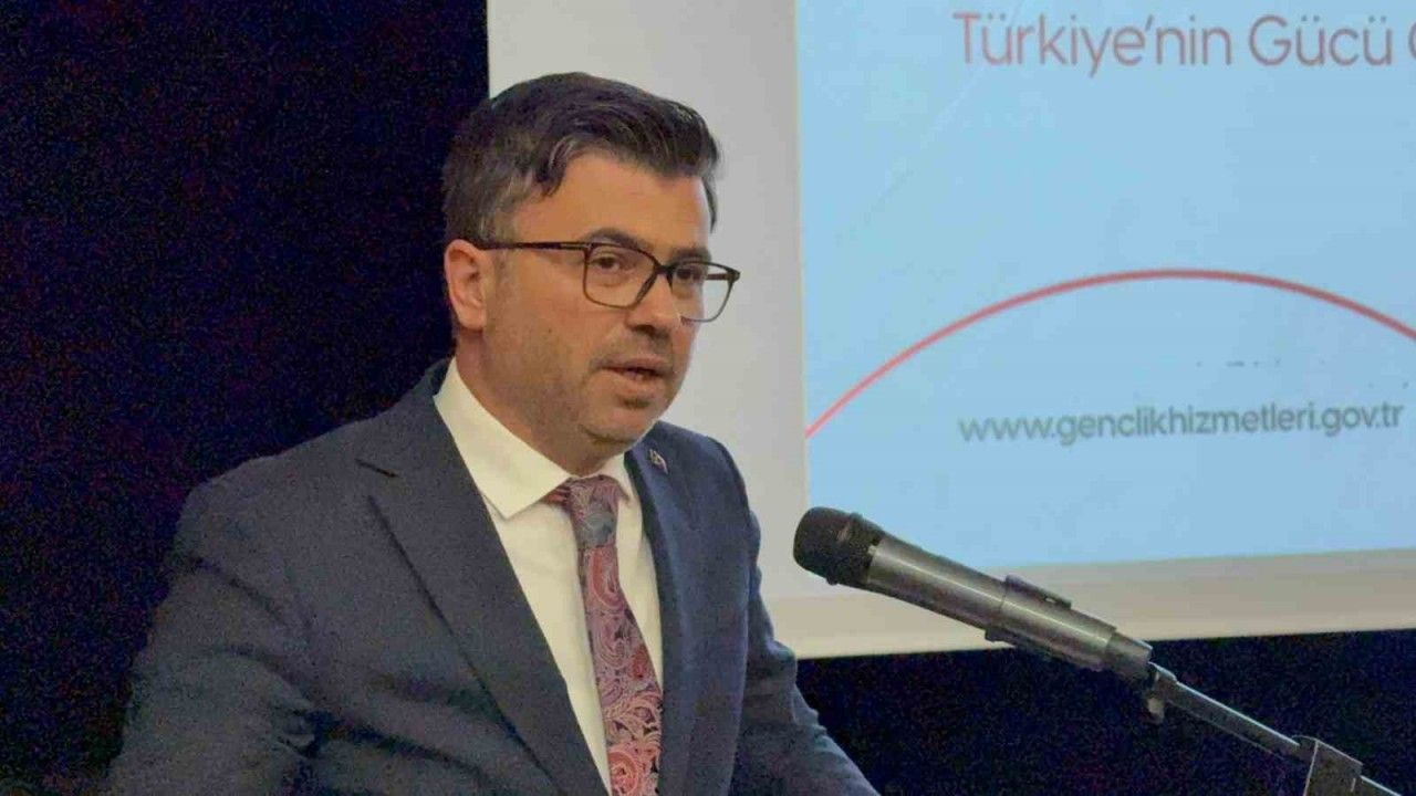 Gençler çalıştayda bir araya geldi