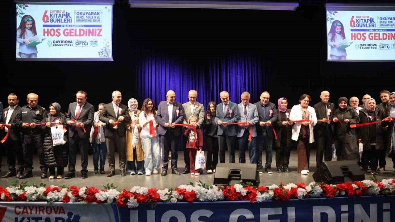 6. Çayırova Kitap Günleri, kapılarını ziyaretçilere açtı