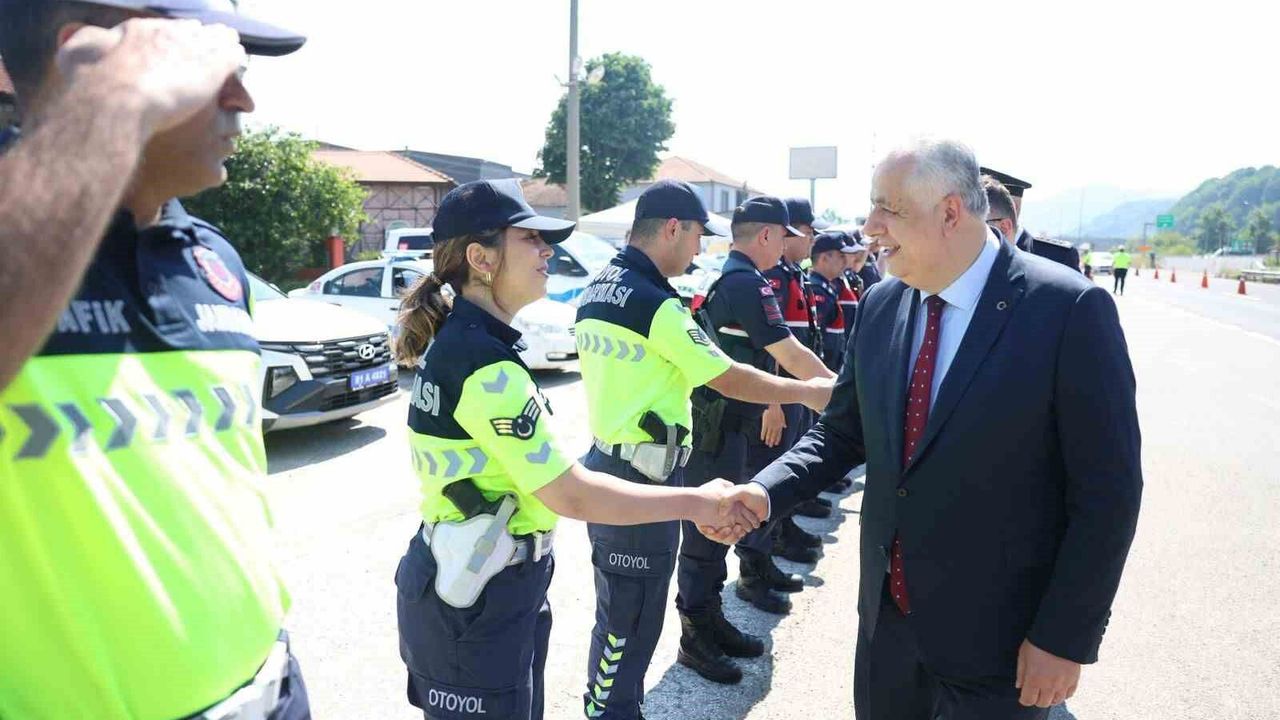 Anadolu'ya Düzce'de 485 bin araç geçti