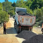 Heyelan bölgesindeki yol yenilendi