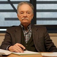 Prof. Dr. Teoman Duralı kimdir?