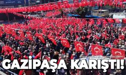 Gazipaşa Caddesi karıştı