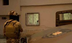 Mersin'de uyuşturucu ticaretine darbe: 35 şüpheliye gözaltı kararı