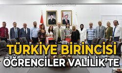 Türkiye birincisi öğrenciler Valilik'te