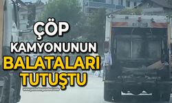 Çöp kamyonunun balaları tutuştu