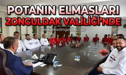 Zonguldakspor Kadın Basket Vali Osman Hacıbektaşoğlu'nu ziyaret etti