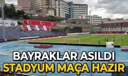 Bayraklar asıldı: Kemal Köksal Stadyumu maça hazır