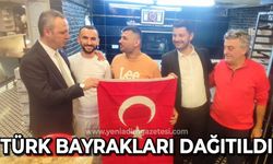 Zonguldak'ta 2 bin Türk Bayrağı dağıtıldı