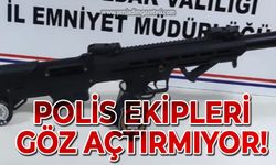 Polis ekipleri göz açtırmıyor: Ruhsatsız silah ele geçirildi!