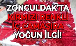 Zonguldak'ta kırmızı renkli iç çamaşıra yoğun ilgi!