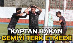 Zonguldak Kömürspor'un kaptanı Hakan Çevik gemiyi terk etmedi!