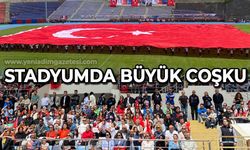 Atatürk'ü Anma, Gençlik ve Spor Bayramı'nda coşku: Stadyum renkli gösterilere sahne oldu