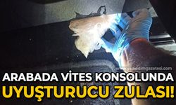 Arabanın vites konsolunda uyuşturucu zulası bulundu!