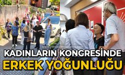 Kadınların kongresinde erkek yoğunluğu