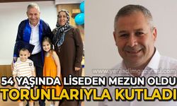 54 yaşında liseden mezun oldu