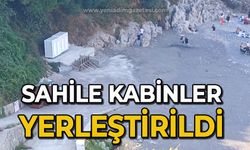 Sahile kabinler yerleştirildi