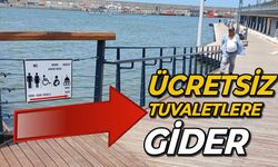 Ücretsiz tuvaletlere gider