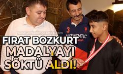 Fırat Bozkurt madalyayı söktü aldı!