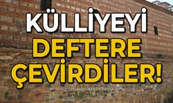 630 yıllık külliyeyi resim defterine çevirdiler