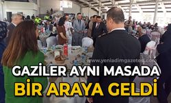 Gaziler aynı masada bir araya geldi