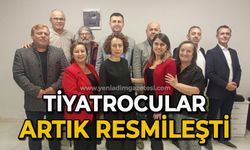 Çaycumalı tiyatrocular tiyatro çatısı altında resmileşti