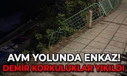 AVM yolunda enkaz: Demir korkuluklar yıkıldı!