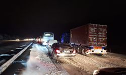 Ulaşıma kapanan yol 7 saat sonra açıldı