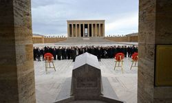 İsmet İnönü, ölümünün 51. yılında mezarı başında anıldı