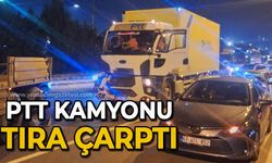 PTT kamyonu tıra çarptı