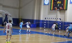 Okul sporları futsal şampiyonası heyecanı sürüyor