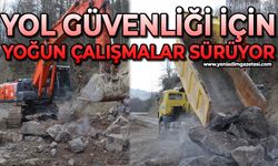 Heyelan sonrası yol güvenliği için yoğun çalışmalar sürüyor