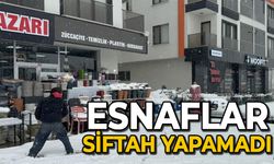 Yoğun kar yağışı esnafı vurdu