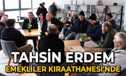 Tahsin Erdem Emekliler Kıraathanesi'ni ziyaret etti