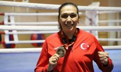 Dünya üçüncüsü olan milli boksör Elif Güneri’den lobi sitemi