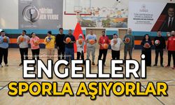 Engelleri sporla aşıyorlar