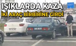 Işıklarda trafik kazası: Araçlar birbirine girdi