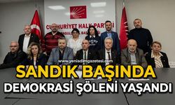 Sandık başında demokrasi şöleni yaşandı