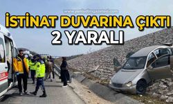 Otomobil istinat duvarına çıktı: 2 yaralı