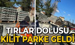 Tırlar dolusu kilit parke geldi