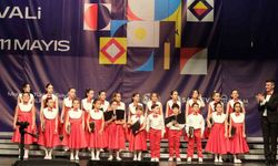 Çocuk korosuna "Ritmik Uyumda Başarı Ödülü"