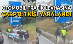 Otomobil trafik levhasına çarptı: 1 yaralı