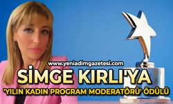 Simge Kırlı'ya 'Yılın Kadın Program Moderatörü' Ödülü
