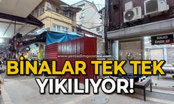 Binalar tek tek yıkılıyor