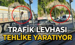 Trafik levhası tehlike yaratıyor