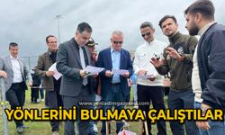 Yönlerini bulmaya çalıştılar