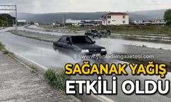 Sağanak yağış etkili oldu: Sürücüler zor anlar yaşadı