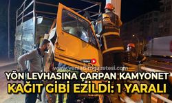 Yön levhasının direğine çarpan kamyonet kağıt gibi ezildi: 1 yaralı